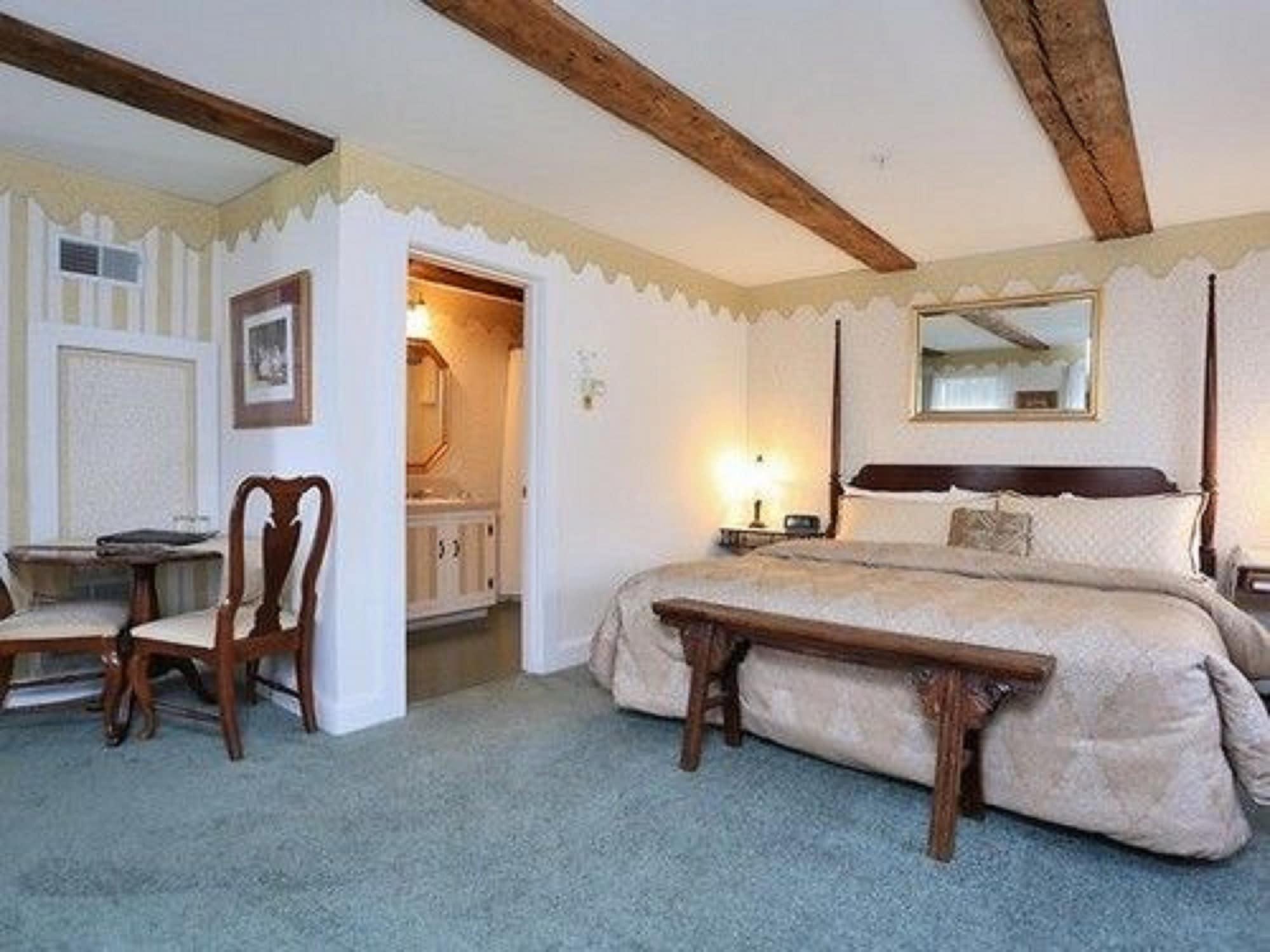 Old Orchard Inn 2*